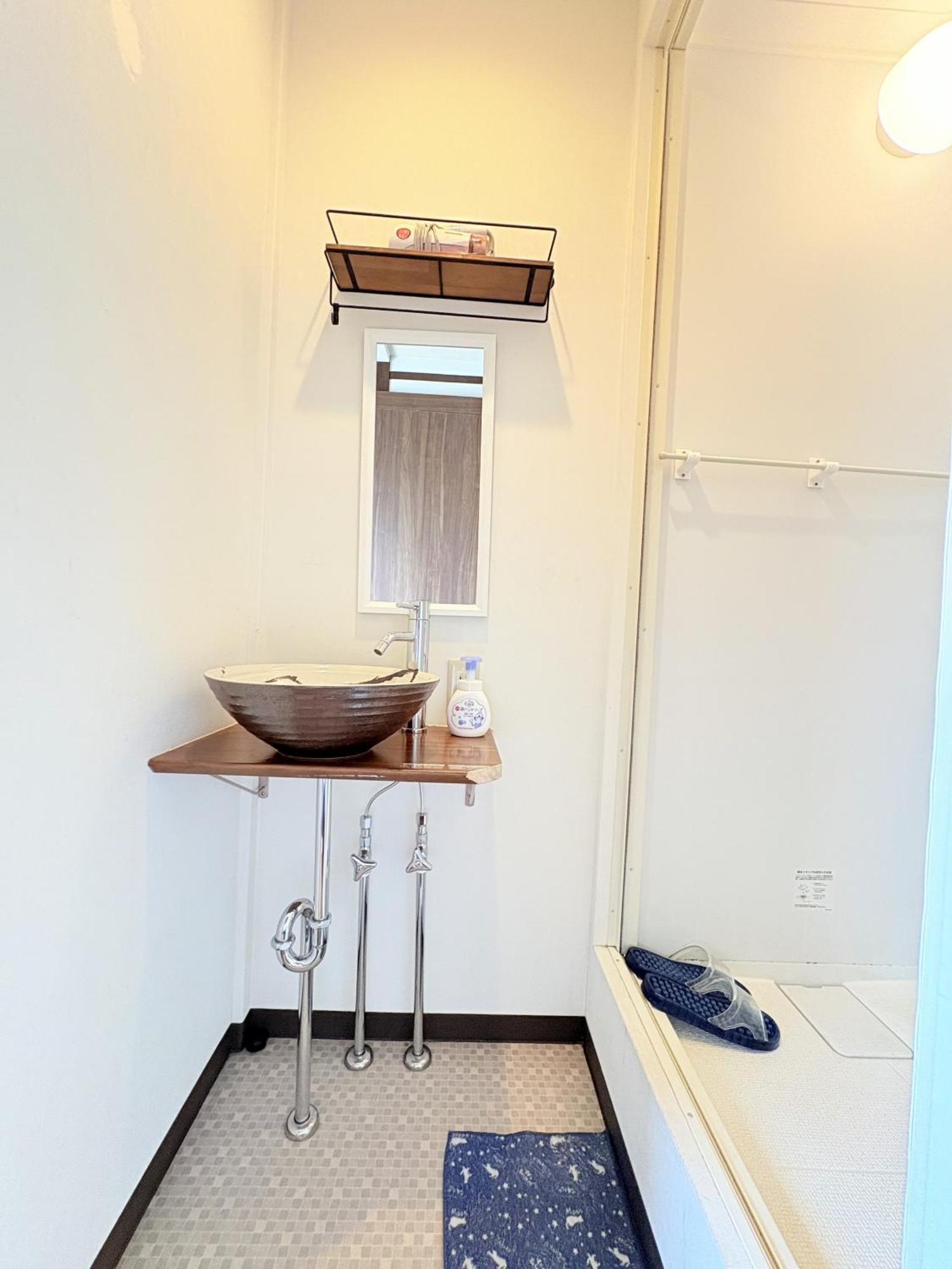 Villa 5 Minutes From Shijo Omiya Station, In The Center Of Kyoto, A Group, *